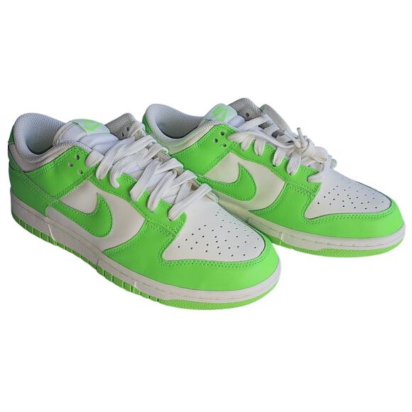 Nike Dunk Low Top Sneakers - Unisex - 9 Women's / 7.5 Men's - Picture 2 of 5